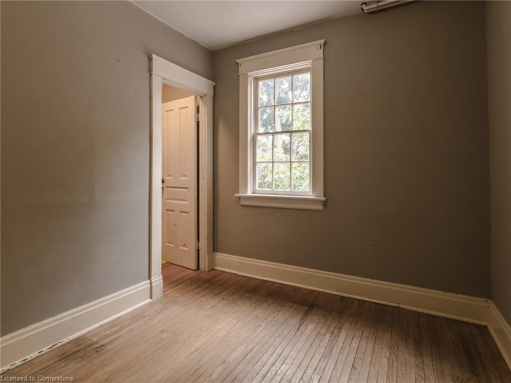 32 Simeon Street Property Photo 38