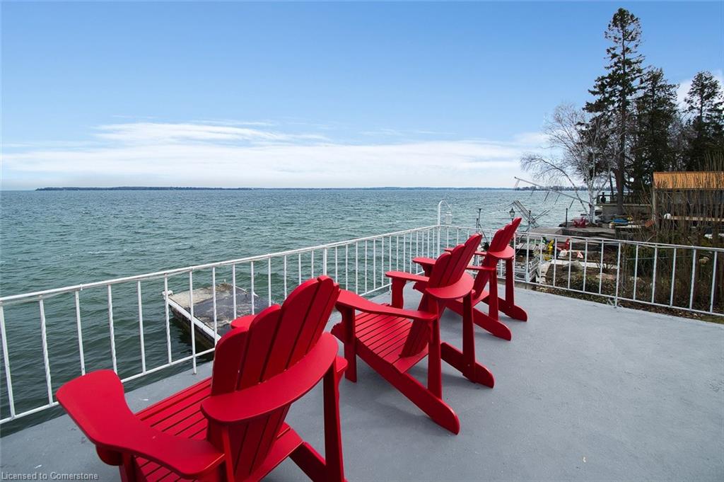 629 Lakelands Avenue Property Photo 1