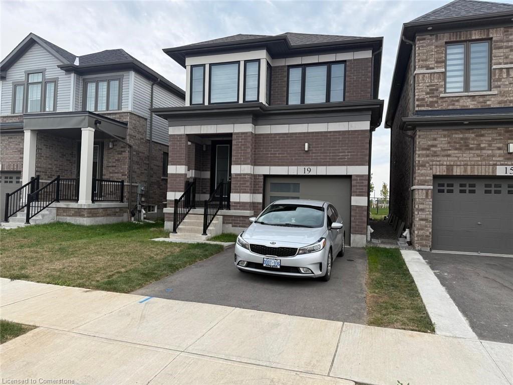 19 Crossmore Crescent Property Photo 1