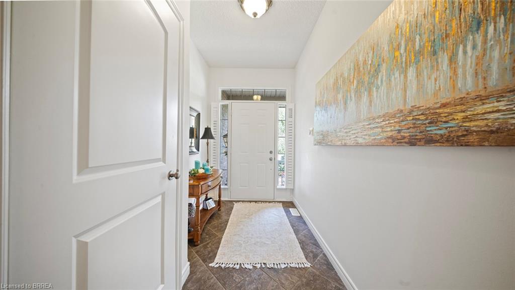 424 Lakeview Drive Property Photo 6