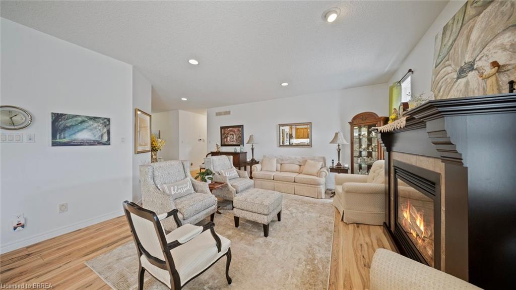 424 Lakeview Drive Property Photo 10