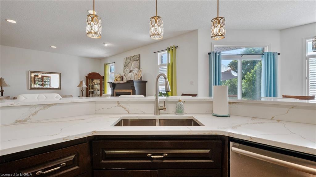 424 Lakeview Drive Property Photo 15