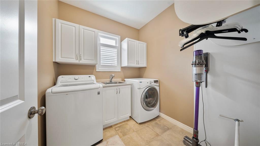 424 Lakeview Drive Property Photo 22