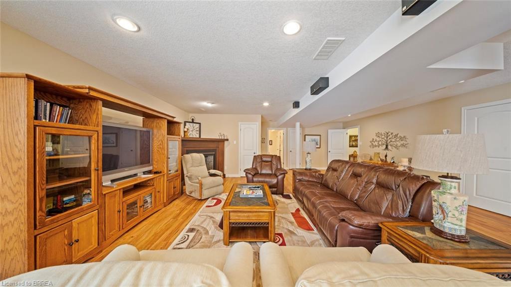 424 Lakeview Drive Property Photo 30