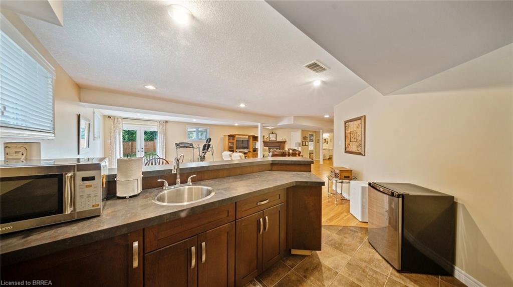 424 Lakeview Drive Property Photo 32