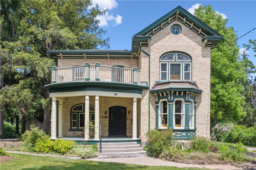 88 William Street W Property Photo 1
