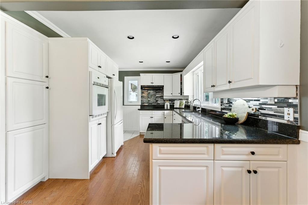 69 King Street Property Photo 11