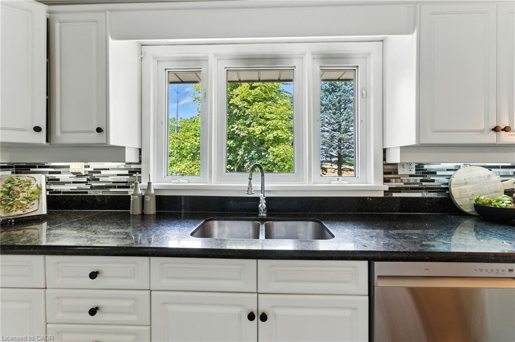 69 King Street Property Photo 13