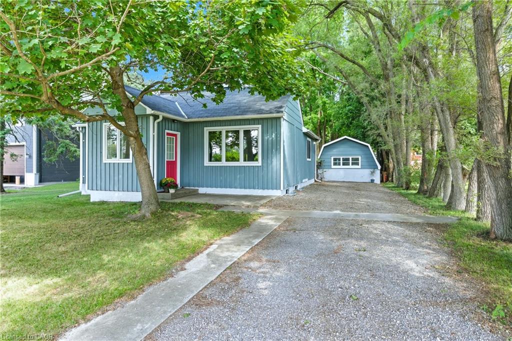 1402 6 Highway Property Photo 2