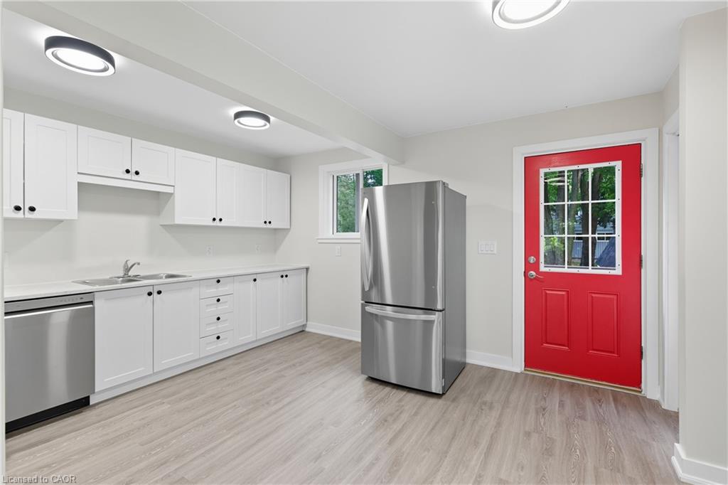 1402 6 Highway Property Photo 10