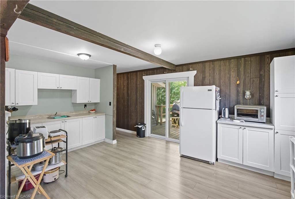 1402 6 Highway Property Photo 34