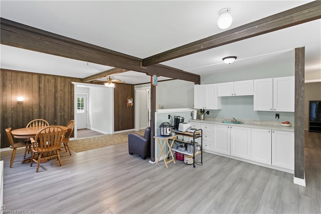 1402 6 Highway Property Photo 35