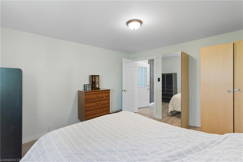 1402 6 Highway Property Photo 38