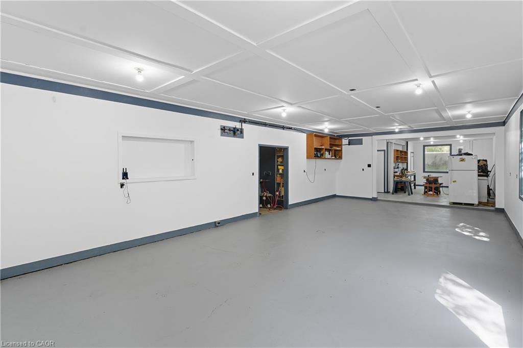 1402 6 Highway Property Photo 45