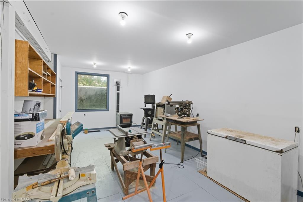 1402 6 Highway Property Photo 46