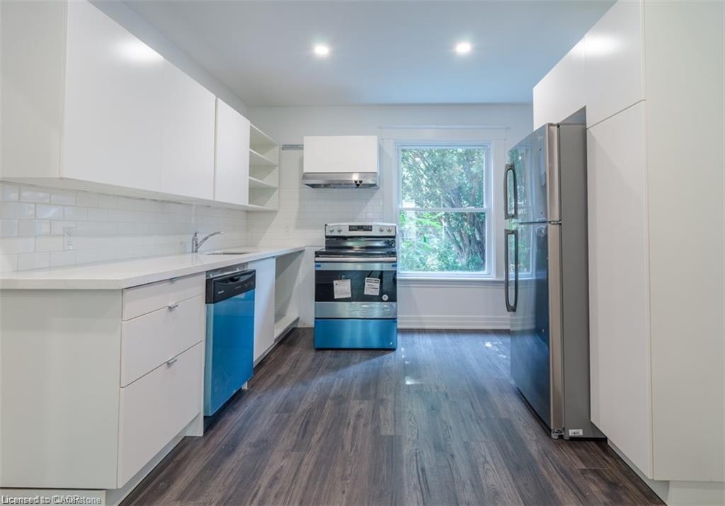 115 Spadina Avenue Property Photo 10