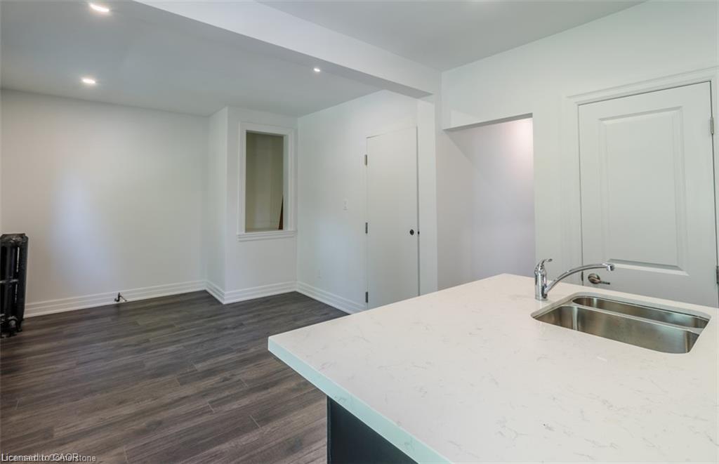 115 Spadina Avenue Property Photo 20