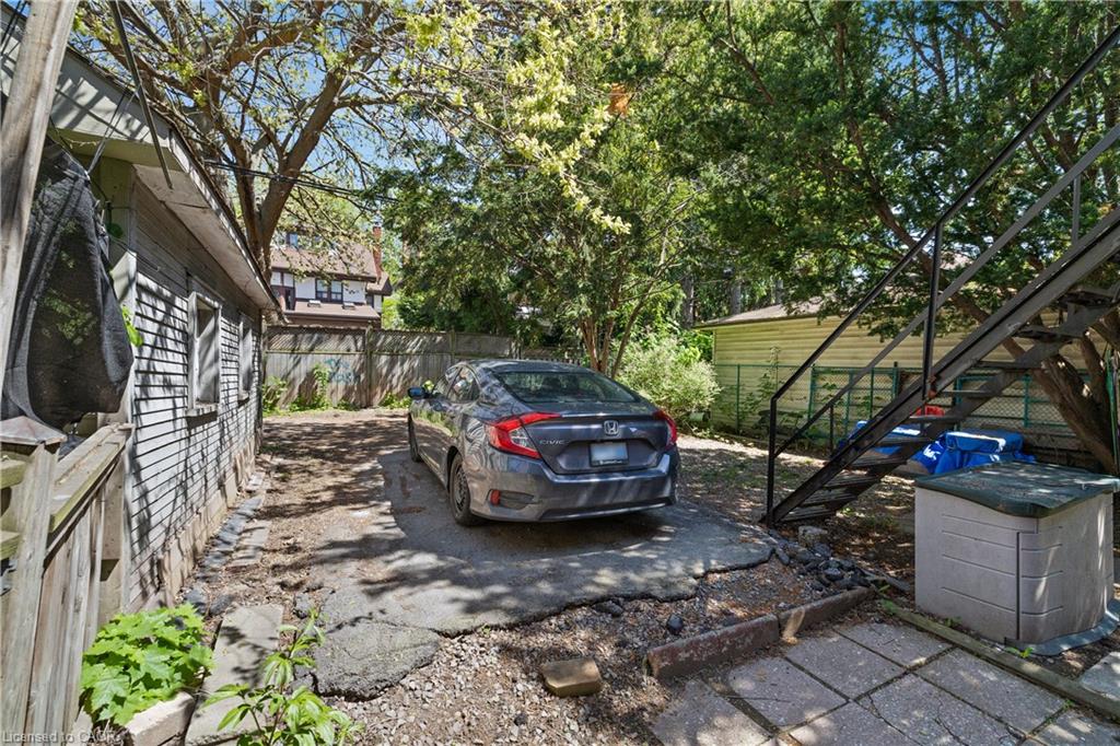 115 Spadina Avenue Property Photo 31