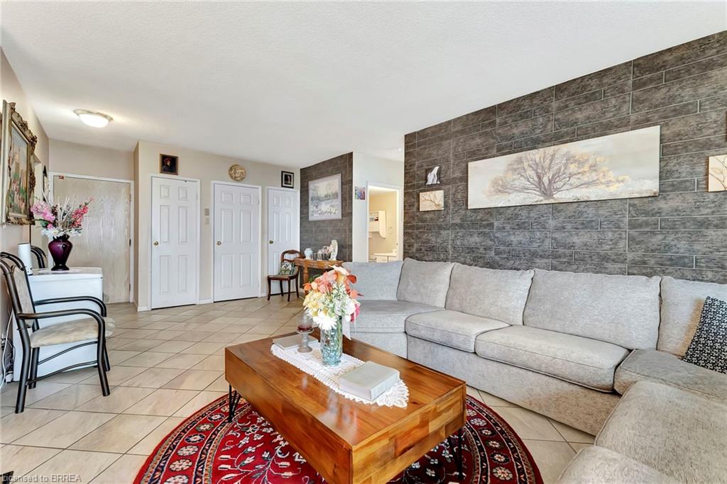 902-9 Bonheur Court Property Photo 9