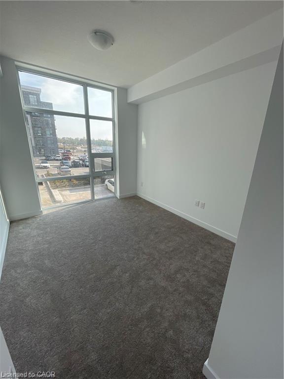 215-470 Dundas Street E Property Photo 9