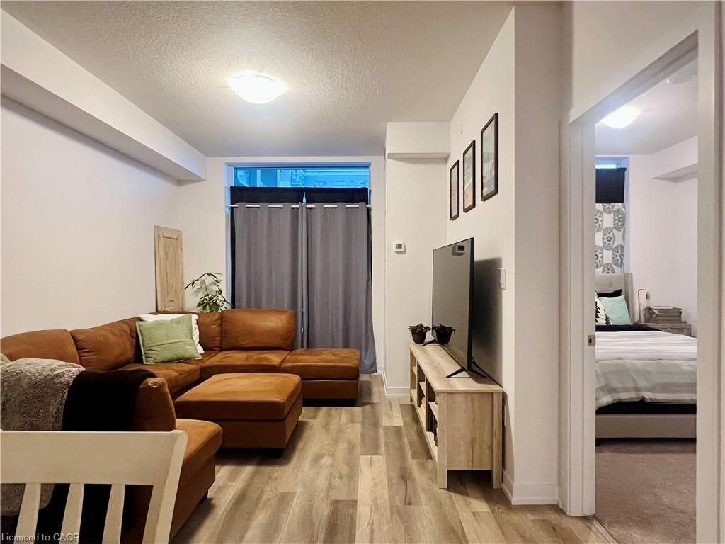 215-470 Dundas Street E Property Photo 10