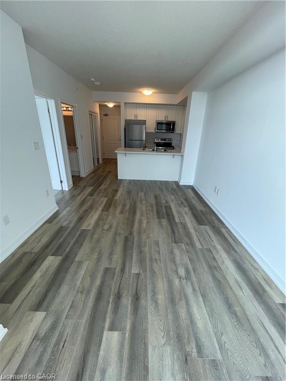 215-470 Dundas Street E Property Photo 14