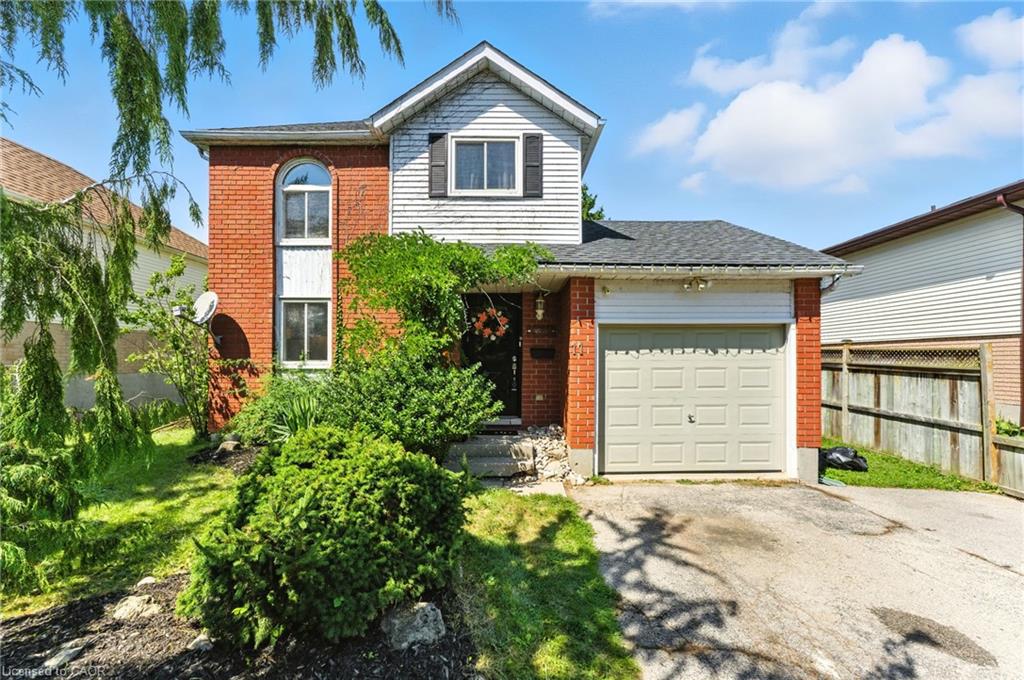 11 Hubert Court Property Photo 1