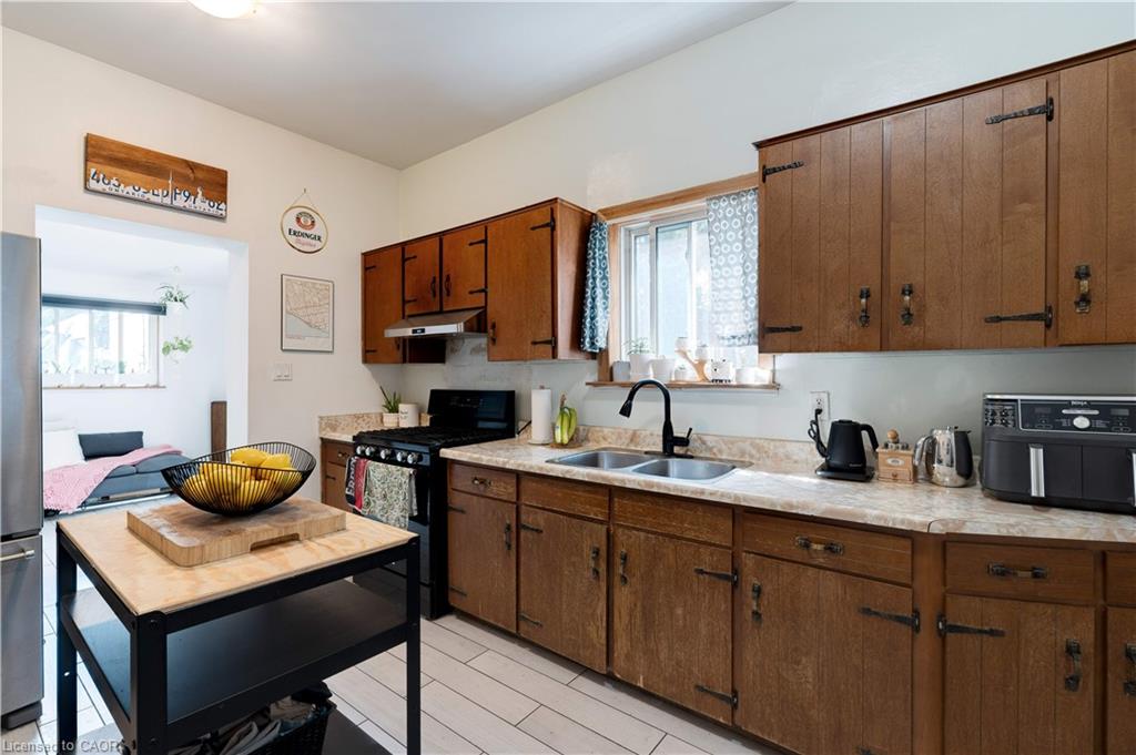 132 Ferguson Avenue N Property Photo 10