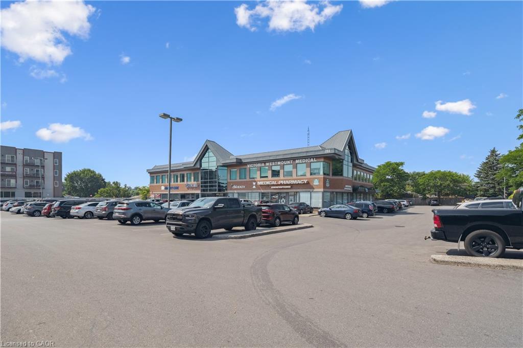 B103-751 Victoria Street S Property Photo 4