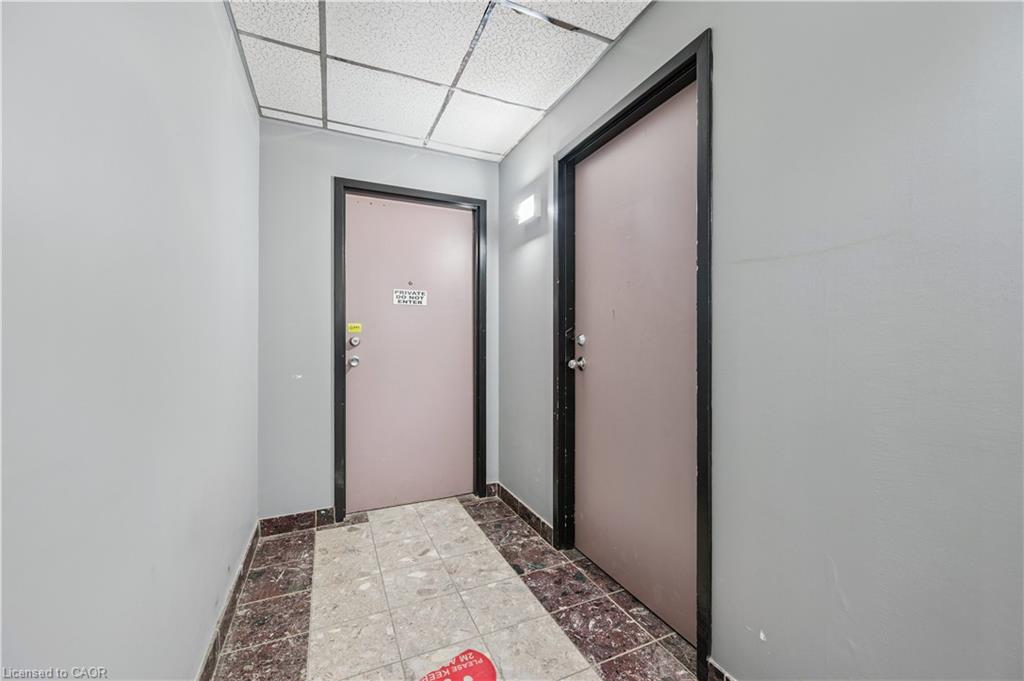 B103-751 Victoria Street S Property Photo 10