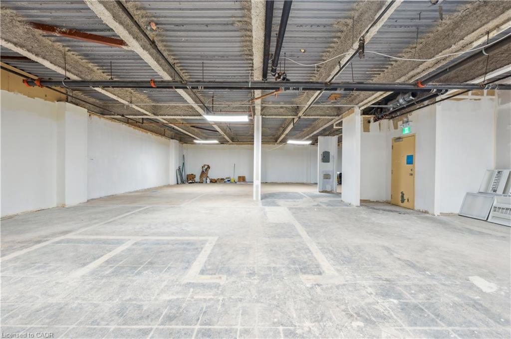 B103-751 Victoria Street S Property Photo 11