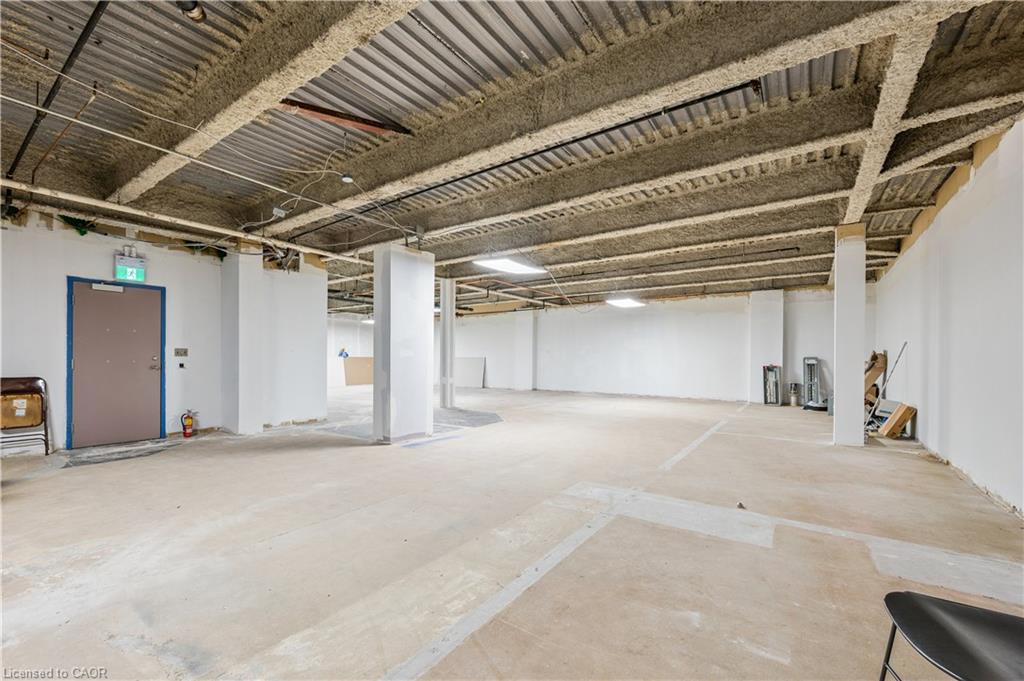 B103-751 Victoria Street S Property Photo 17