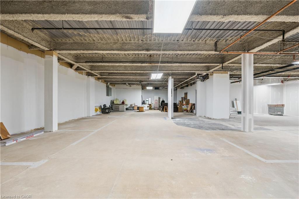 B103-751 Victoria Street S Property Photo 26