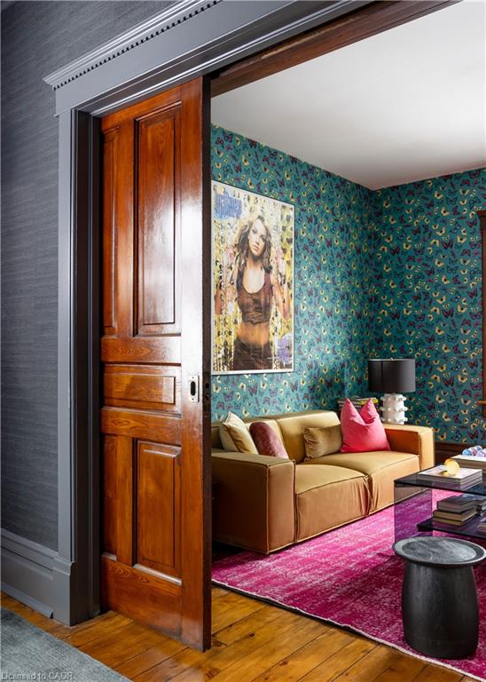 26 Arthur Street N Property Photo 14