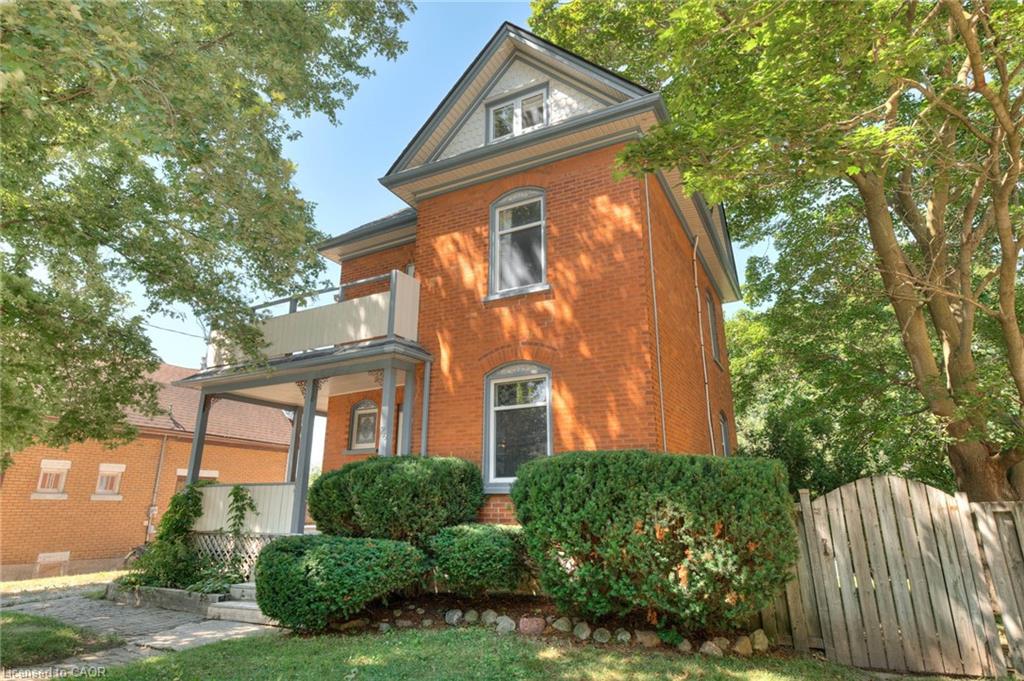 26 Arthur Street N Property Photo 45