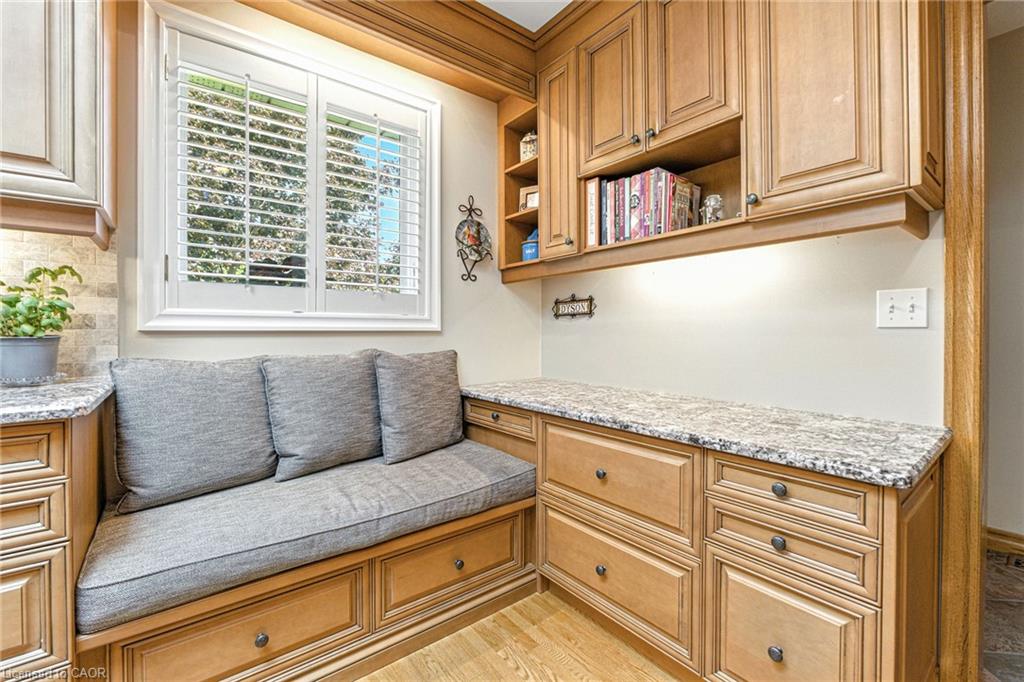 298 Glen Afton Drive Property Photo 10