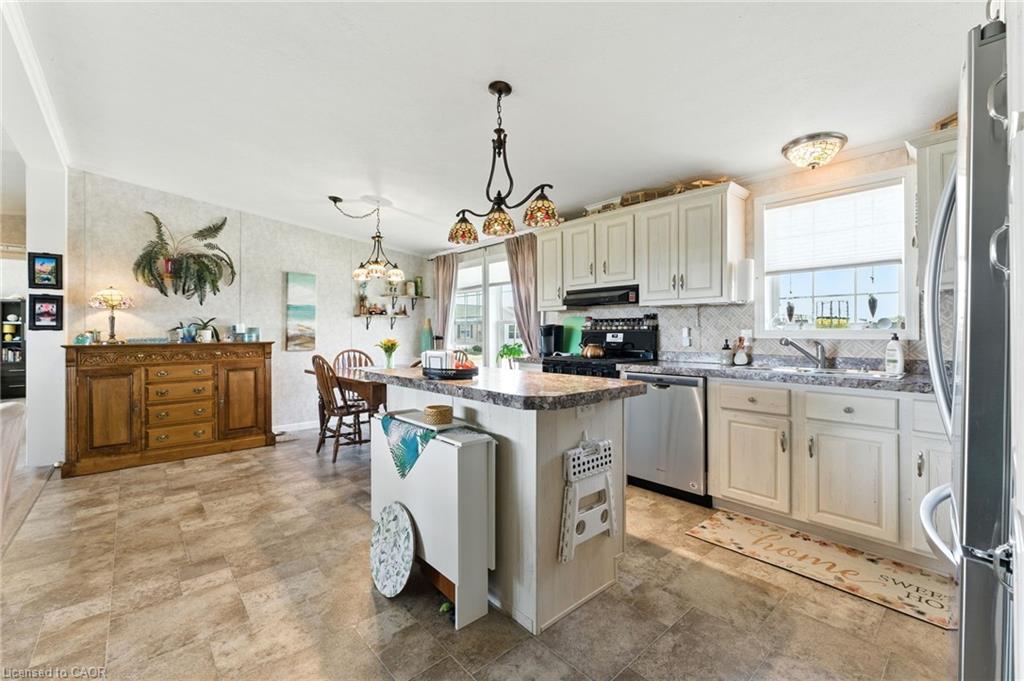 55 Riverbend Crescent Property Photo 22