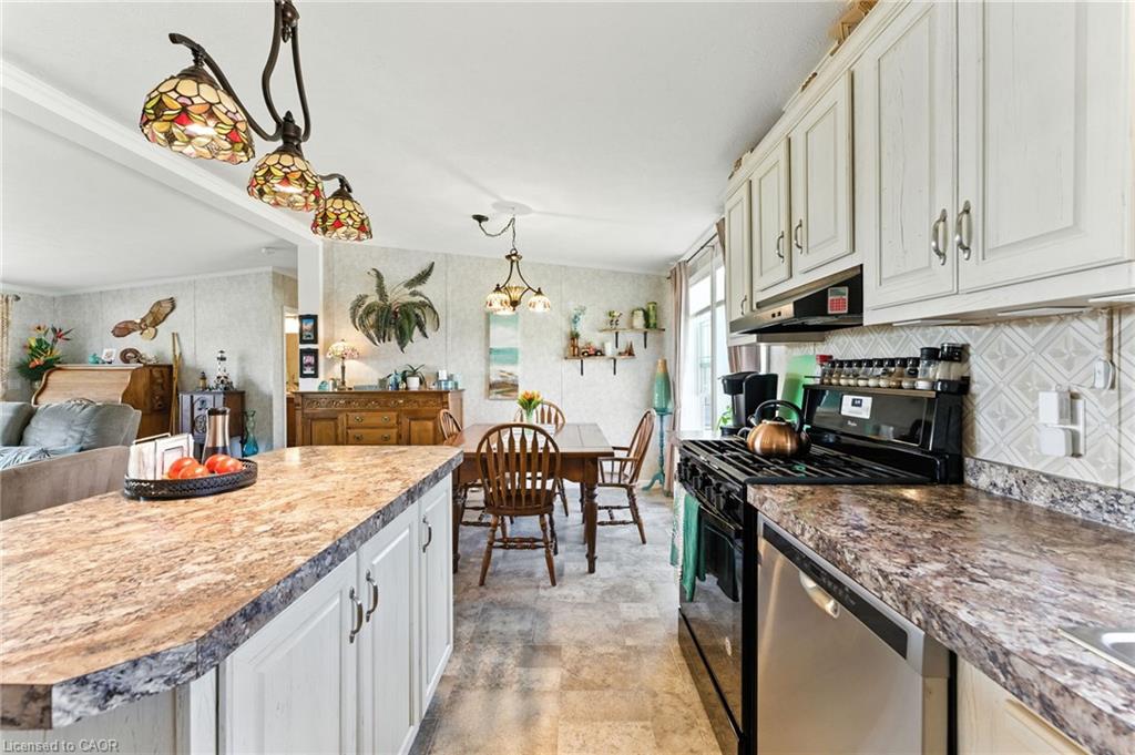 55 Riverbend Crescent Property Photo 27