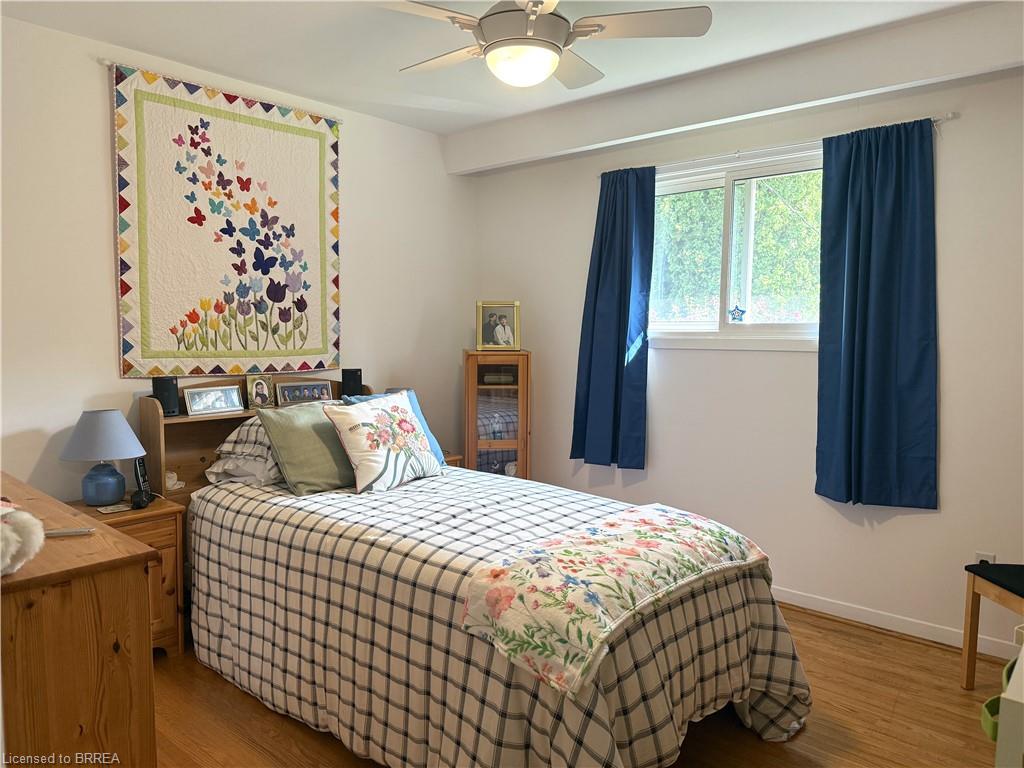 1232 Gainsborough Drive Property Photo 8