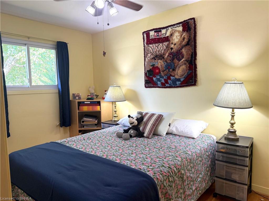 1232 Gainsborough Drive Property Photo 10