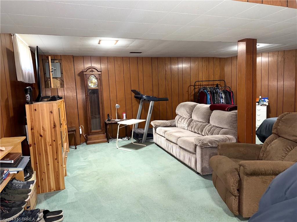 1232 Gainsborough Drive Property Photo 15