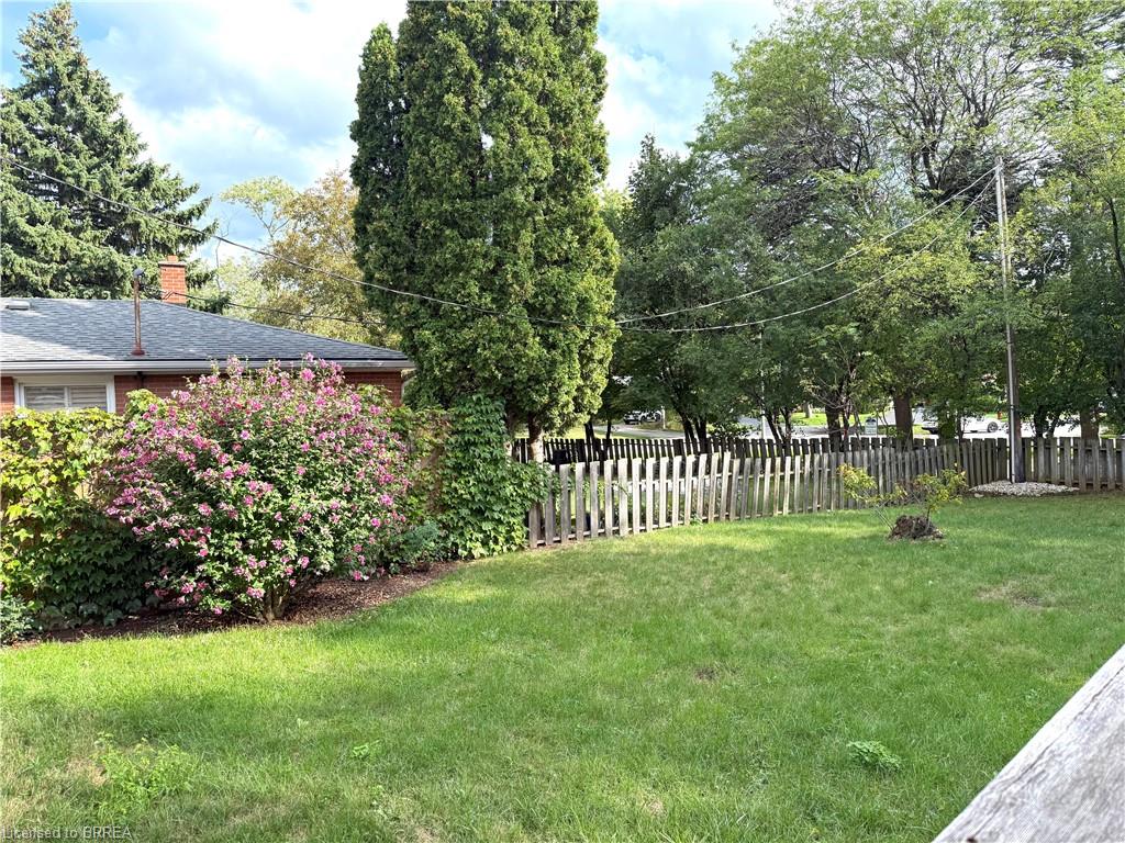 1232 Gainsborough Drive Property Photo 26