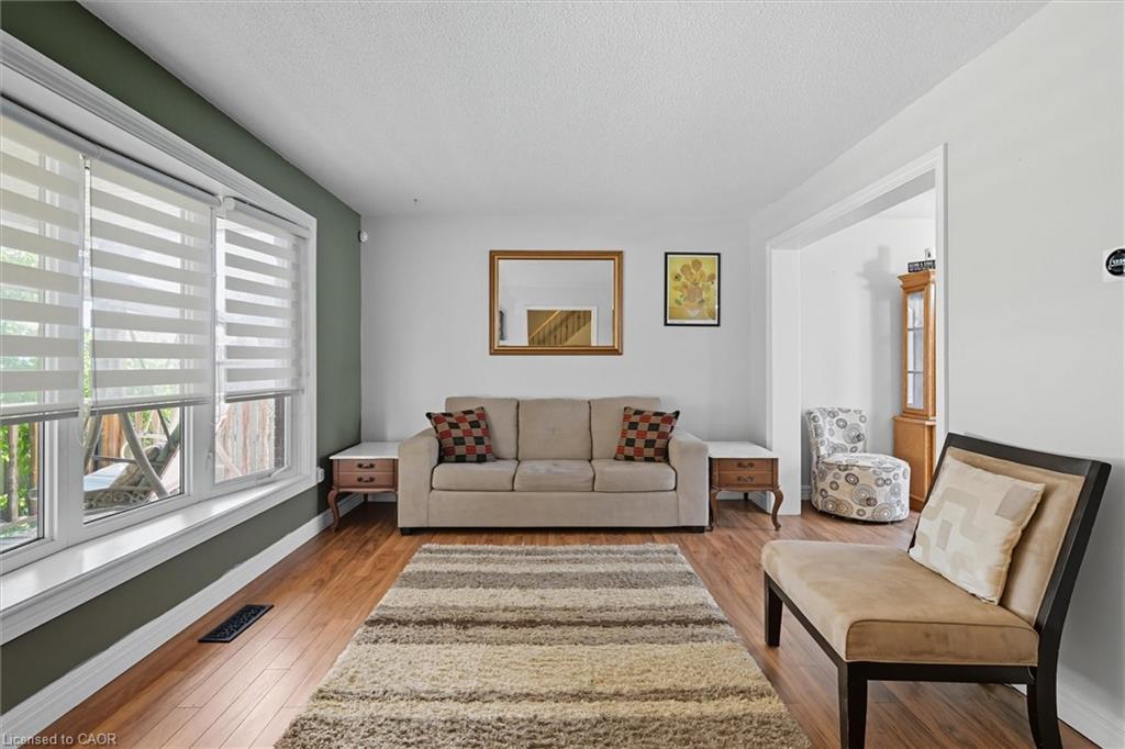 107 Billington Crescent Property Photo 11