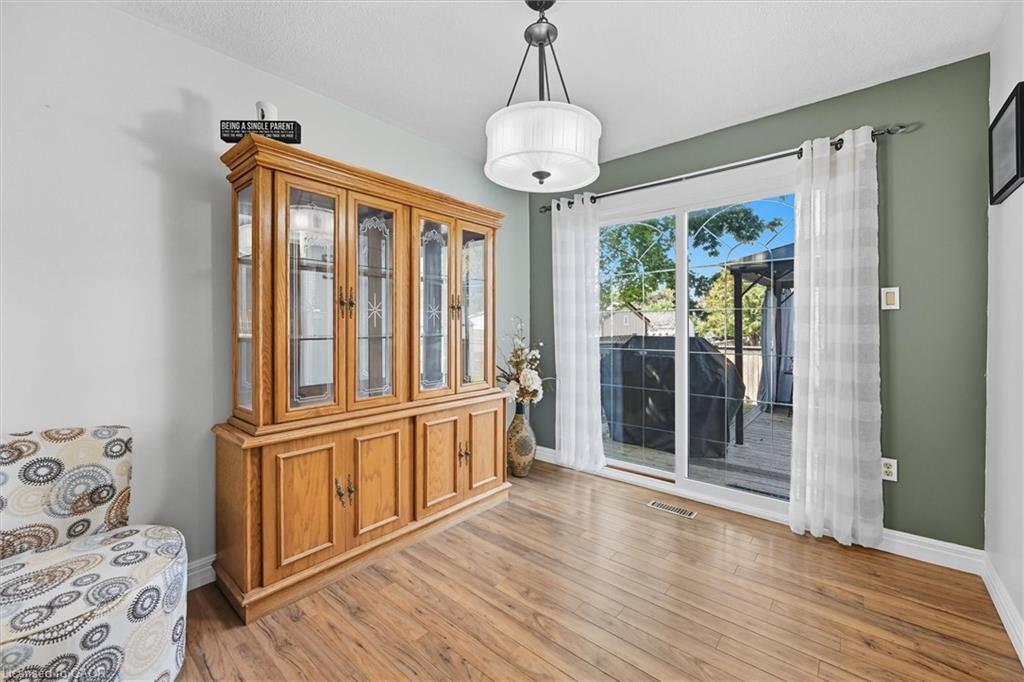 107 Billington Crescent Property Photo 12