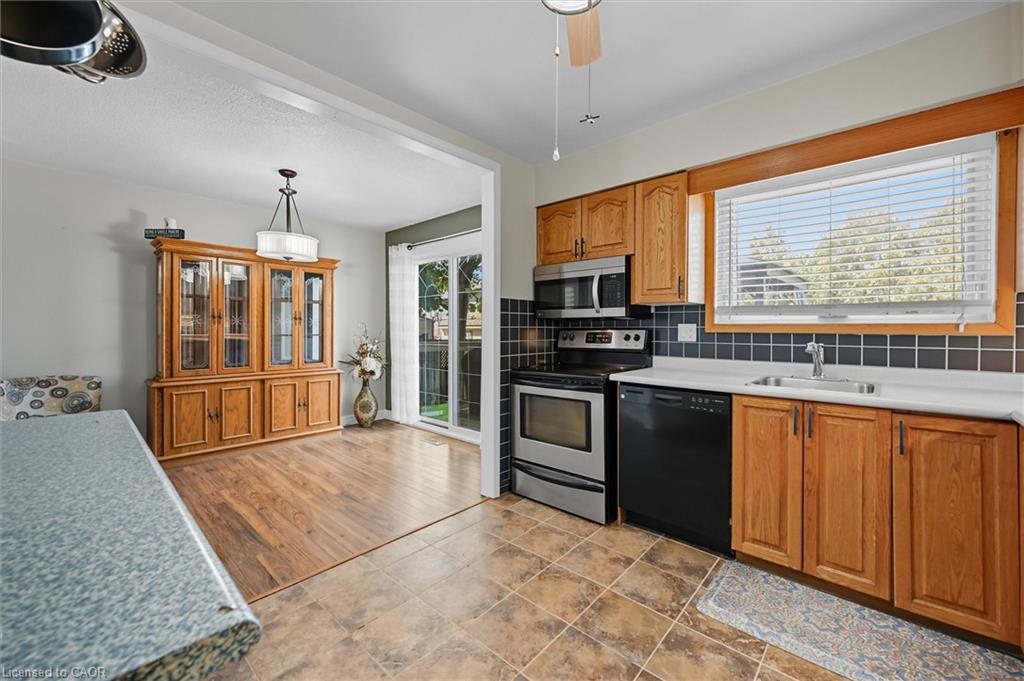 107 Billington Crescent Property Photo 22