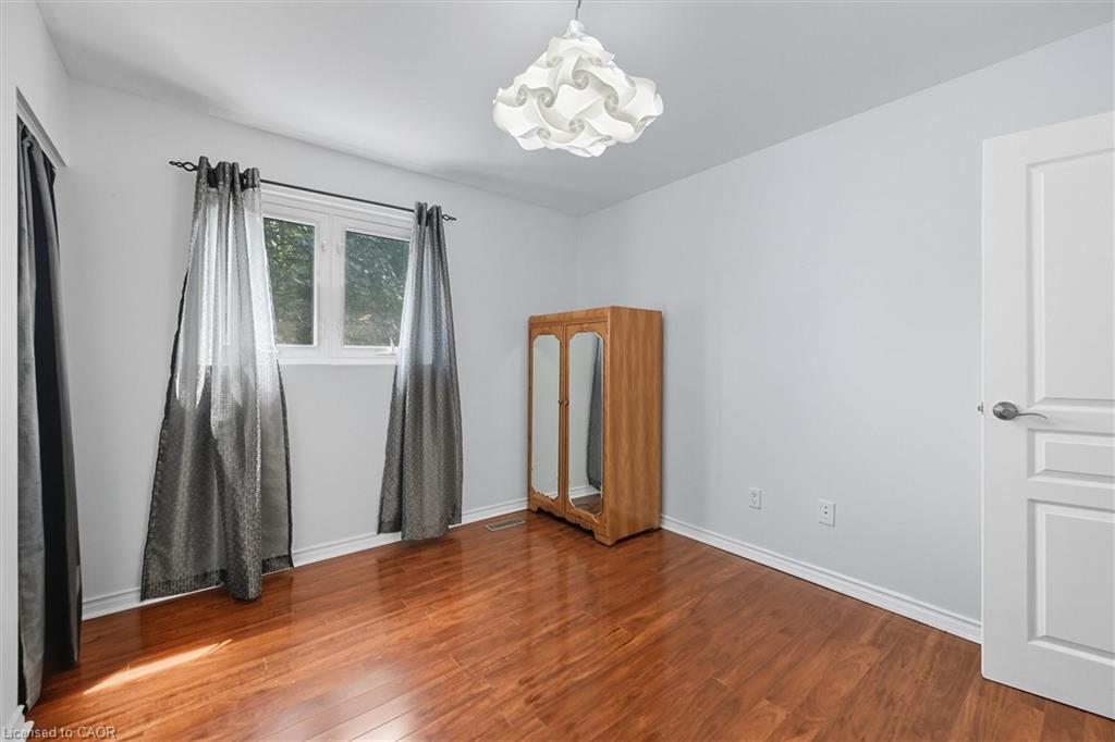 107 Billington Crescent Property Photo 29