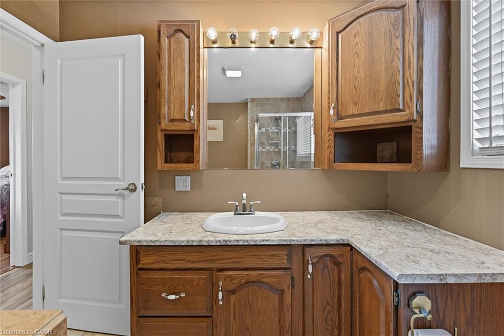 107 Billington Crescent Property Photo 32