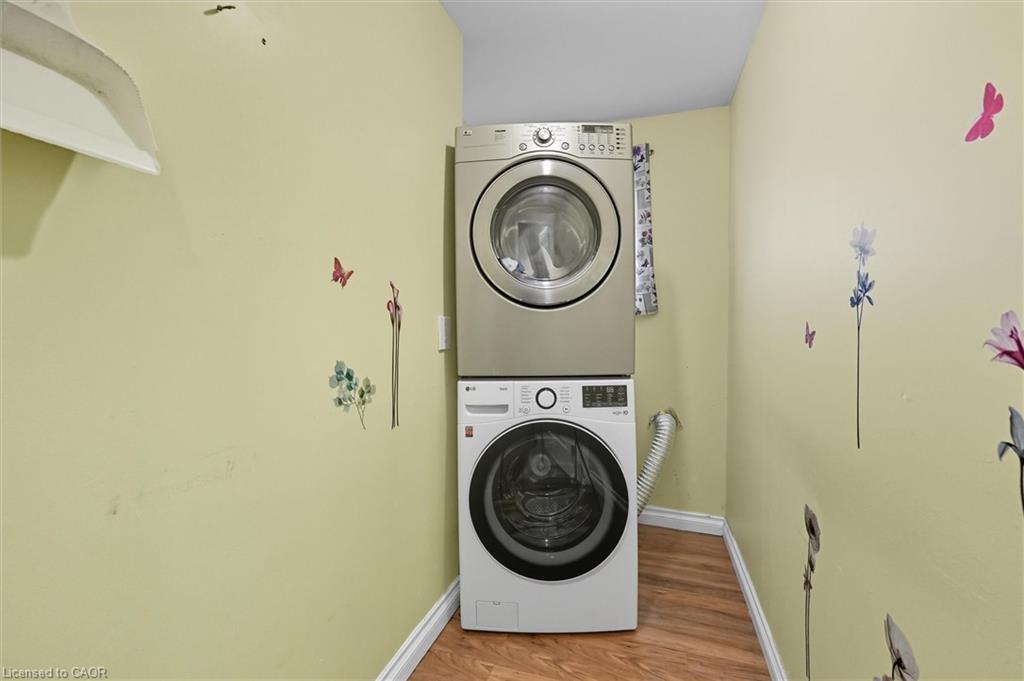 107 Billington Crescent Property Photo 36