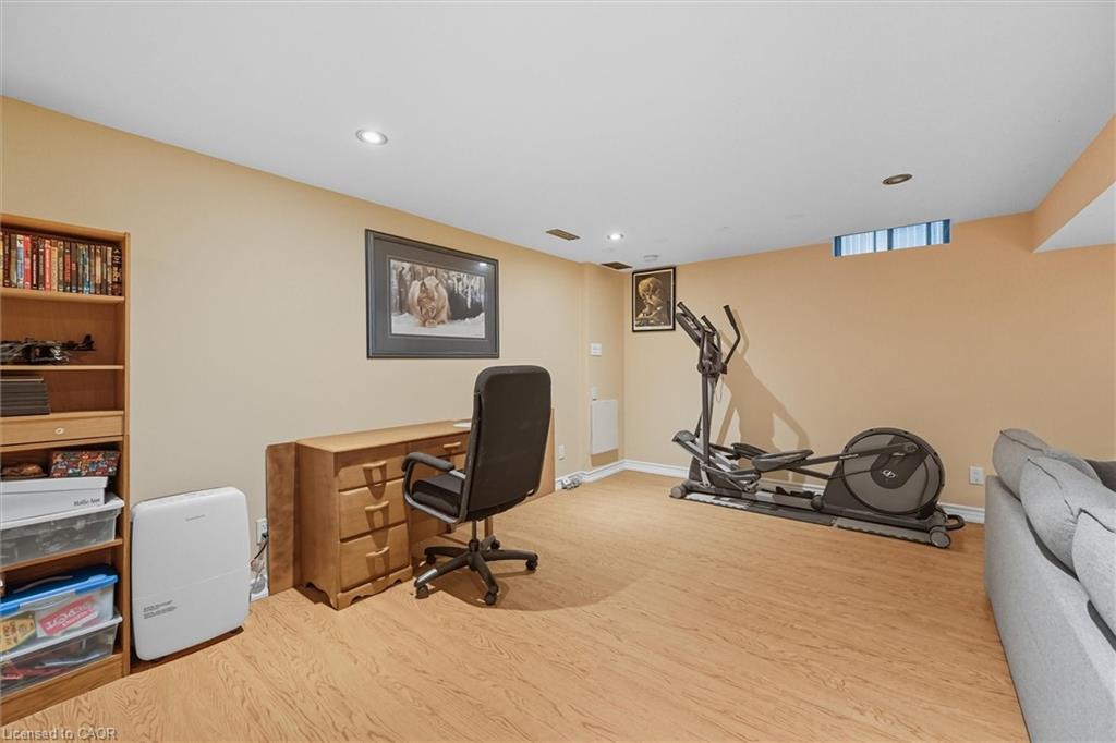 107 Billington Crescent Property Photo 38