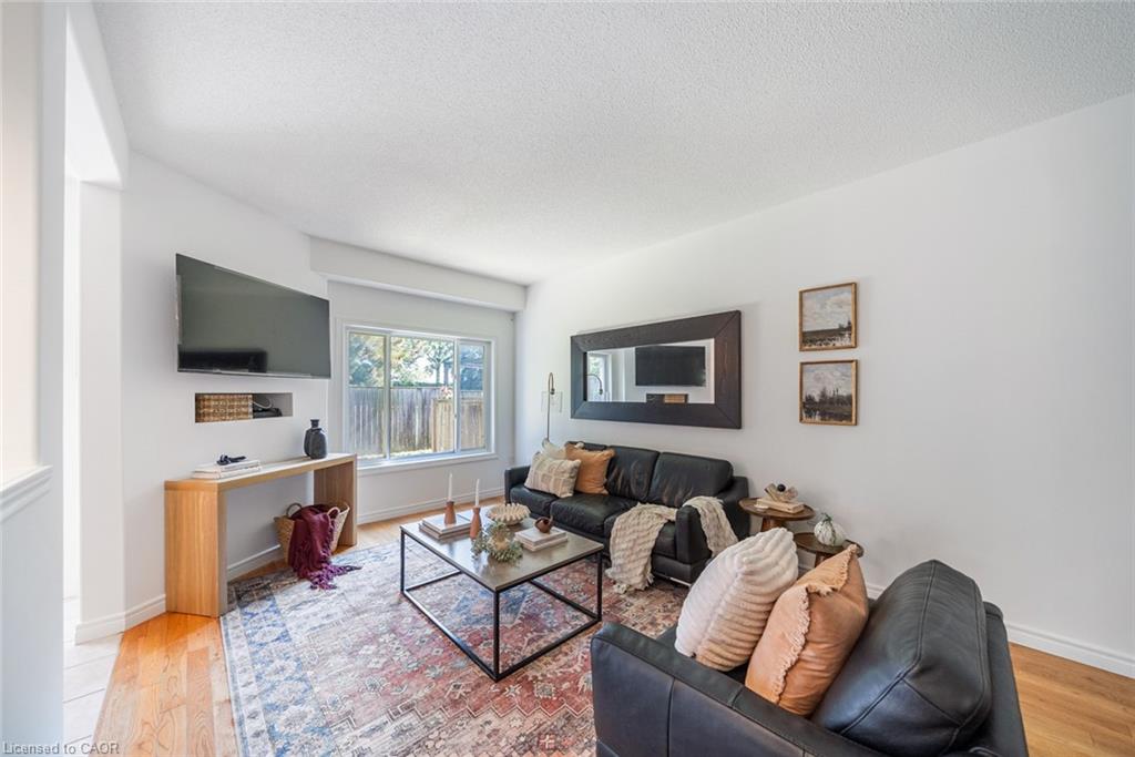 4-10 Liddycoat Lane Property Photo 9